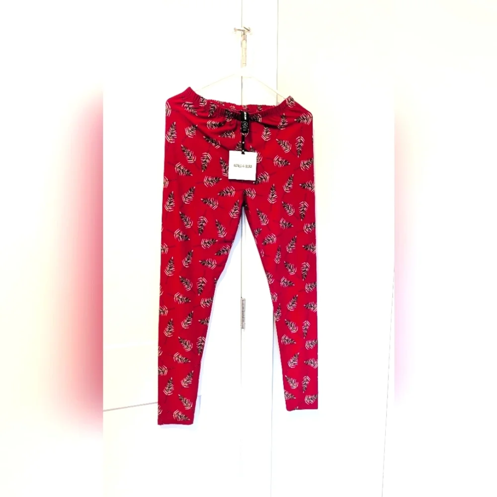 Agnes & Dora Womens Leggings Large Red Soft Stretchy Cozy Athleisure Holiday - Picture 1 of 4